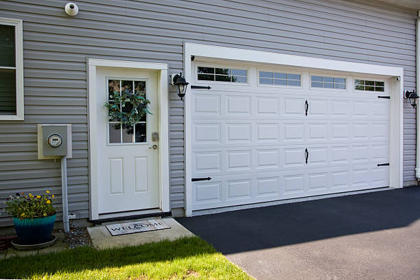 24/7 Emergency Garage Door Panel Replacement experts in Salem, UT